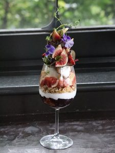 無花果パフェ,ビオレソリエス,タジマコーヒー,黒無花果